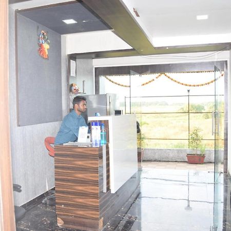 ת'יין Hotel Riviera Residency מראה חיצוני תמונה