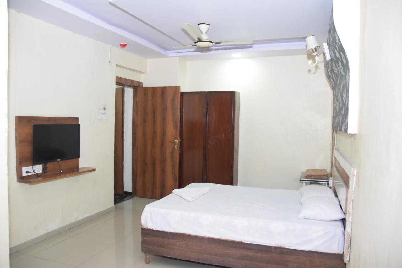 ת'יין Hotel Riviera Residency מראה חיצוני תמונה