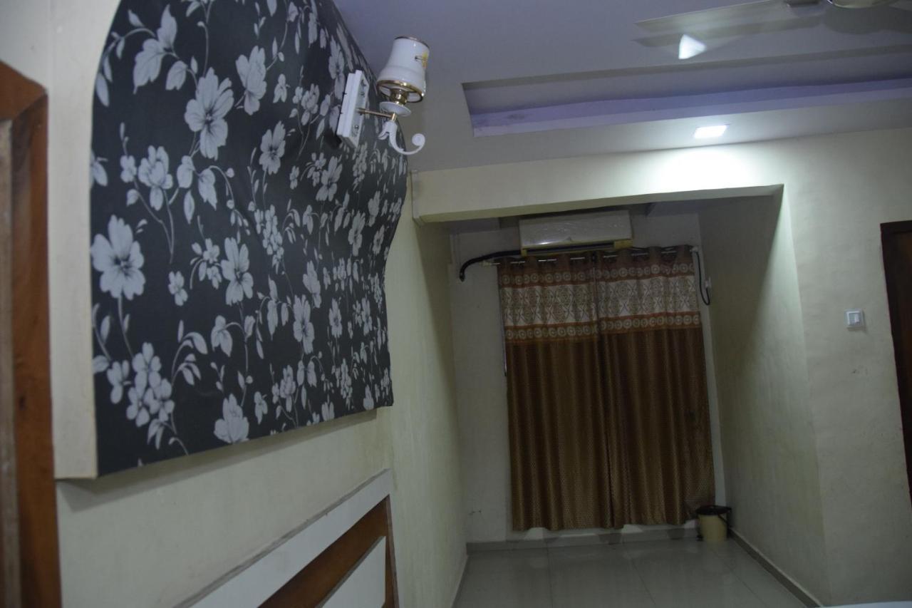 ת'יין Hotel Riviera Residency מראה חיצוני תמונה