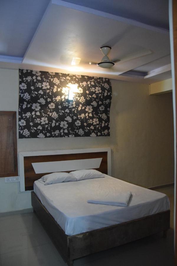ת'יין Hotel Riviera Residency מראה חיצוני תמונה