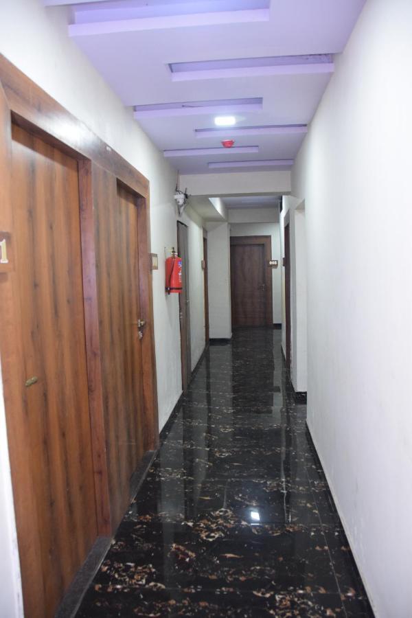 ת'יין Hotel Riviera Residency מראה חיצוני תמונה
